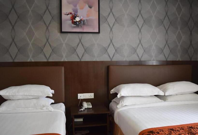 Quarto Familiar Deluxe, Sunrise