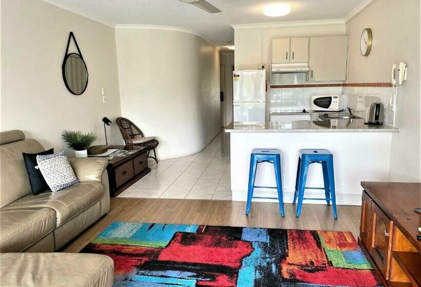 شقة غرفة واحدة, Riviera Resort