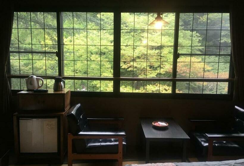 스탠다드 룸 공동 욕실, Kutsurogijyuku Shintaki