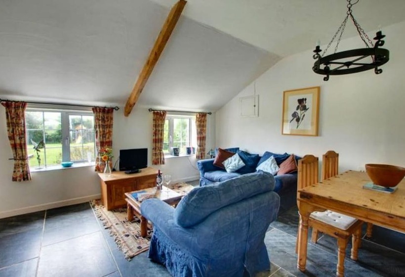 Дом 2 Спальни, West Bowithick Cottages