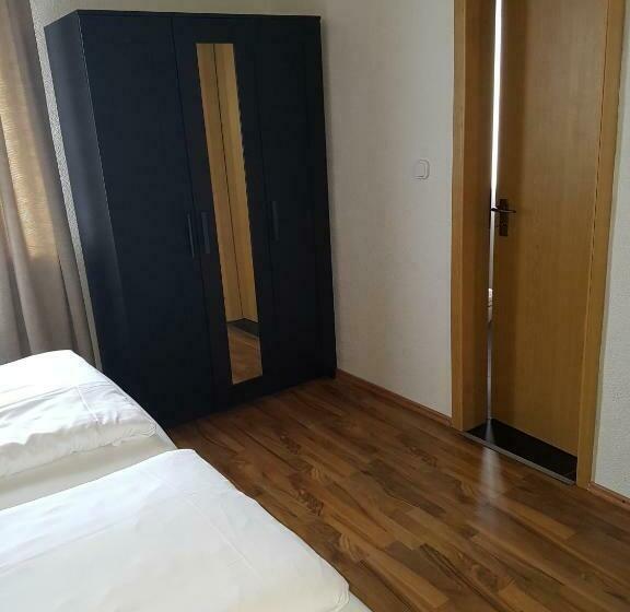标准间, Domhof