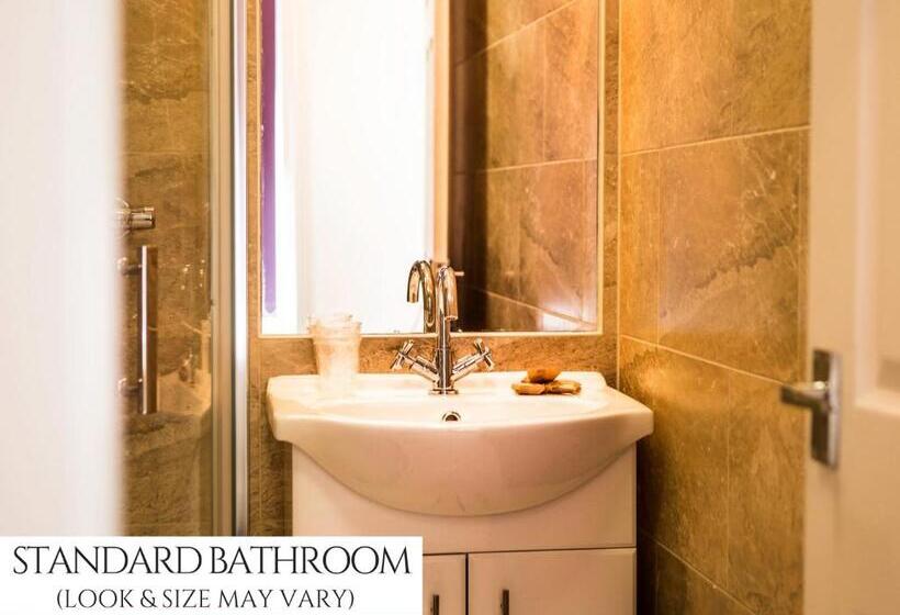 Quarto Basic, The Royal Alexandra