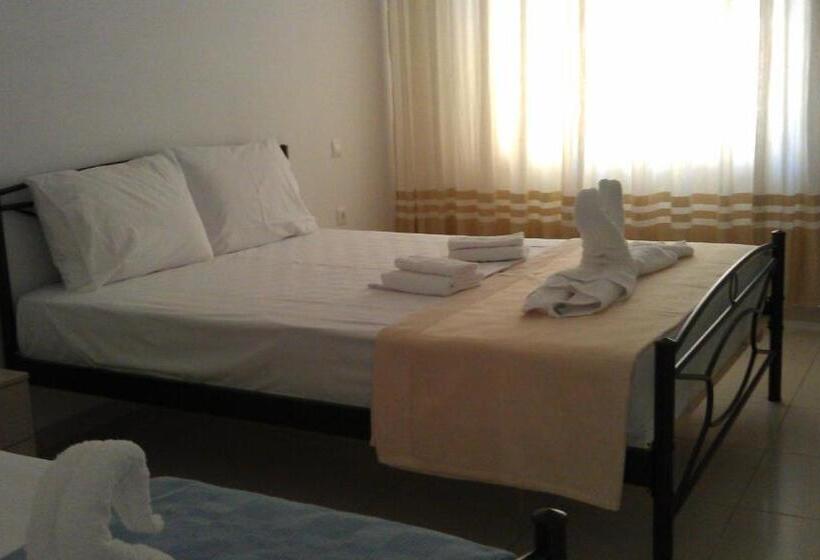 套房, Vila Kosteli