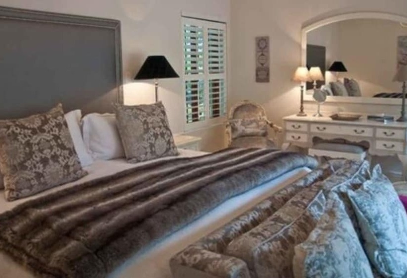 جناح إدارى, Fernwood Manor Boutique Guest House