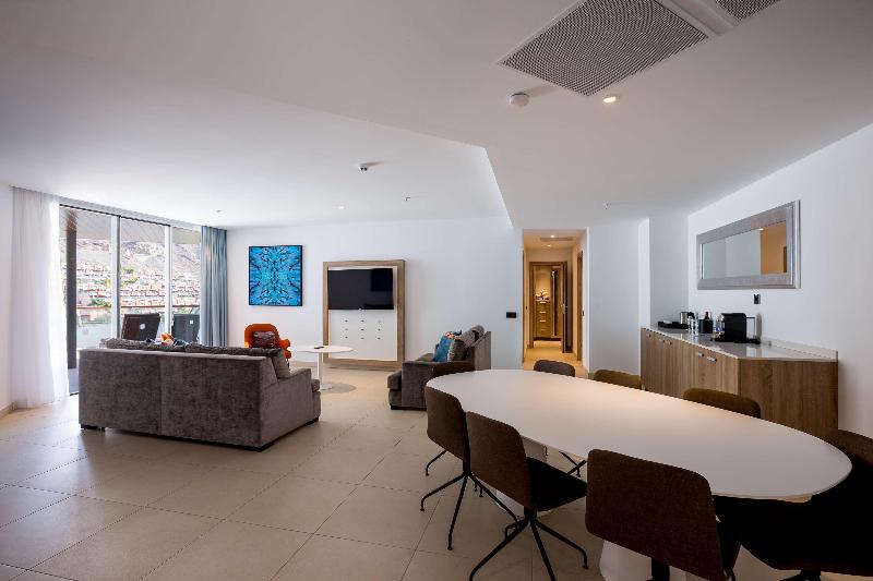3 Bedroom Suite, Radisson Blu Resort & Spa, Gran Canaria Mogan