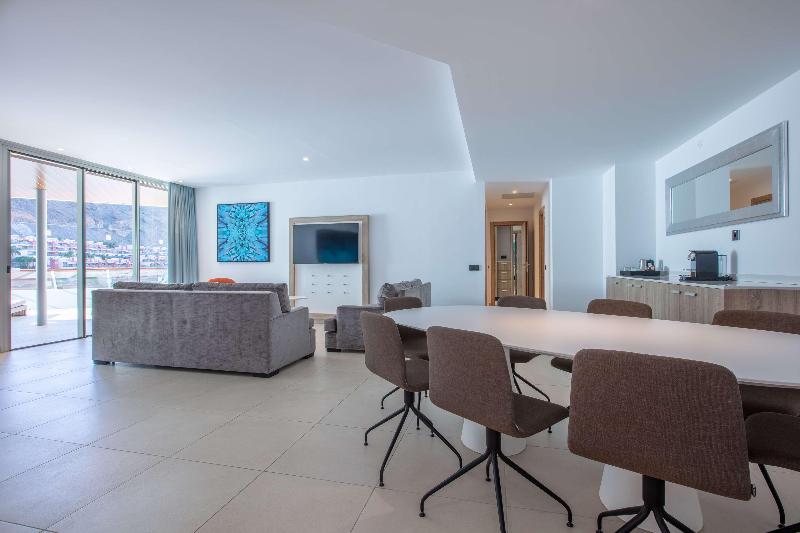 3 Bedroom Suite, Radisson Blu Resort & Spa, Gran Canaria Mogan