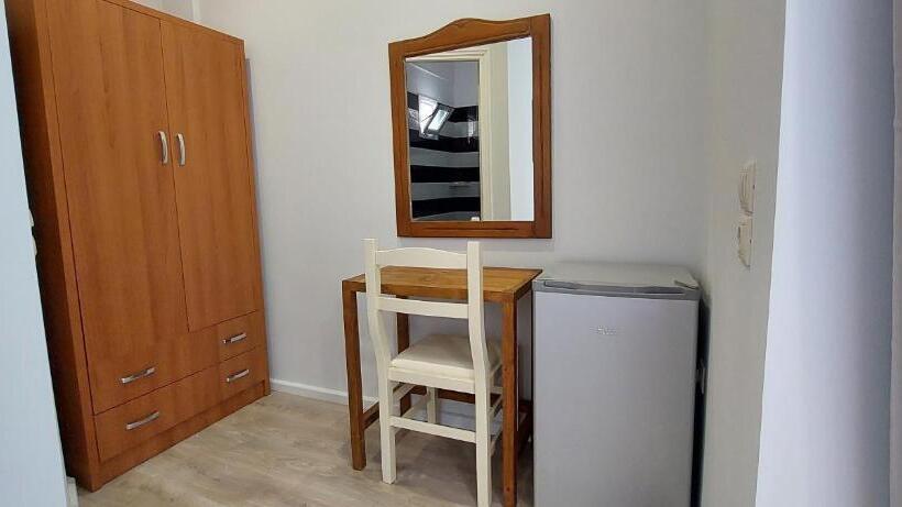 اتاق استاندارد با چشم‌انداز دریا, Beleri House