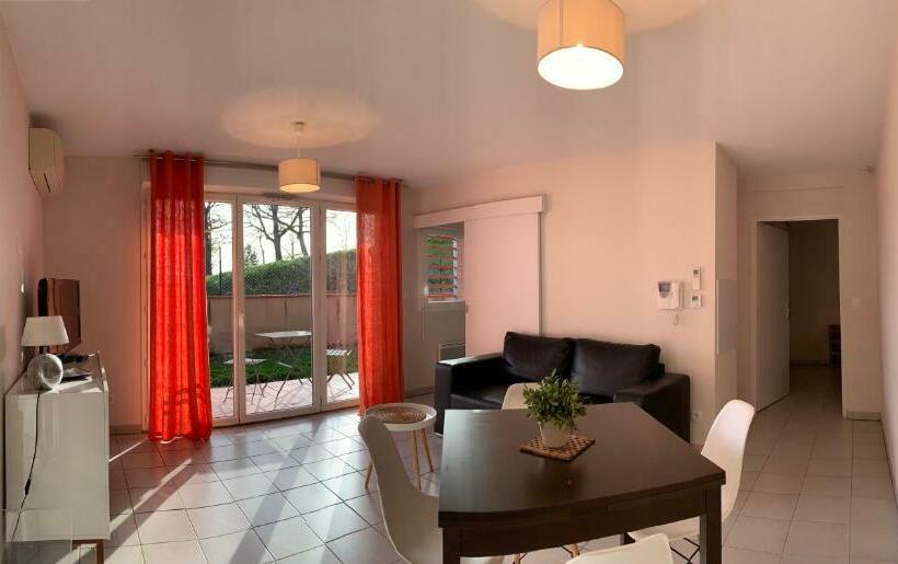 Апартаменты Superior 1 Спальня, Manoir Saint Clair