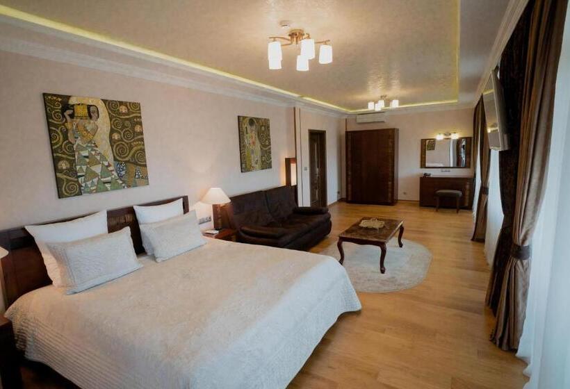 آپارتمان 1 خوابه با چشم‌انداز دریا, Leon Boutique