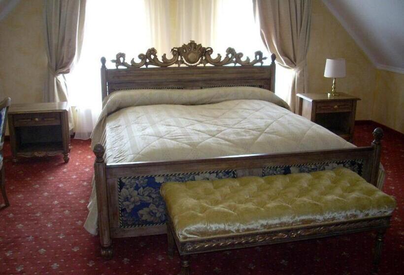 Номер Стандарт, Royal