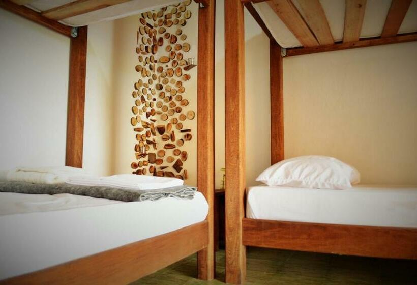 공동 객실, Casa Kayam Hostal Y Residencia Artística