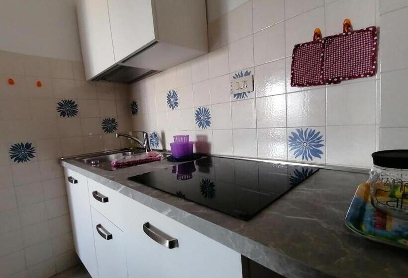 آپارتمان 2 خوابه, Aurora Residence