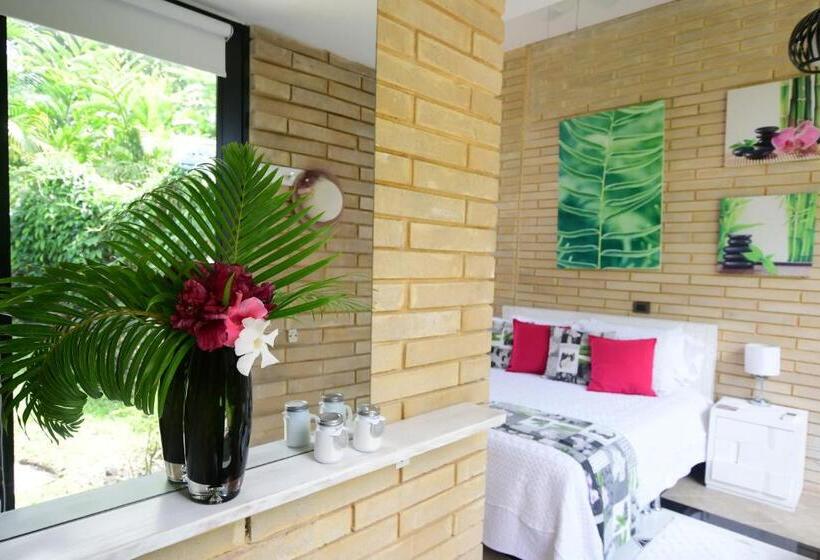 جناح مطلّ علي الحديقة, Casa Ambrosia