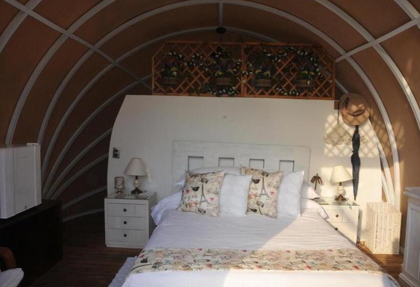بنجلو قياسى, Casa Ambrosia