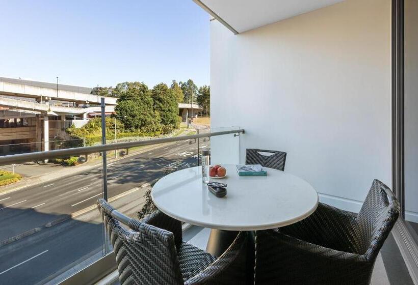 Люкс, Meriton Suites North Ryde