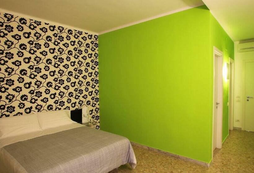 اتاق استاندارد, Viasparano B&b