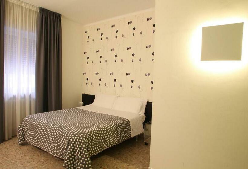 اتاق استاندارد, Viasparano B&b