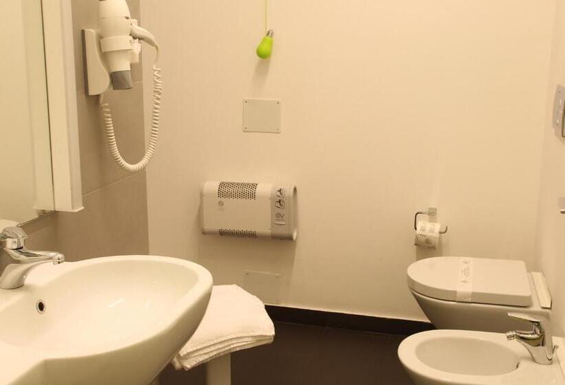اتاق استاندارد, Viasparano B&b