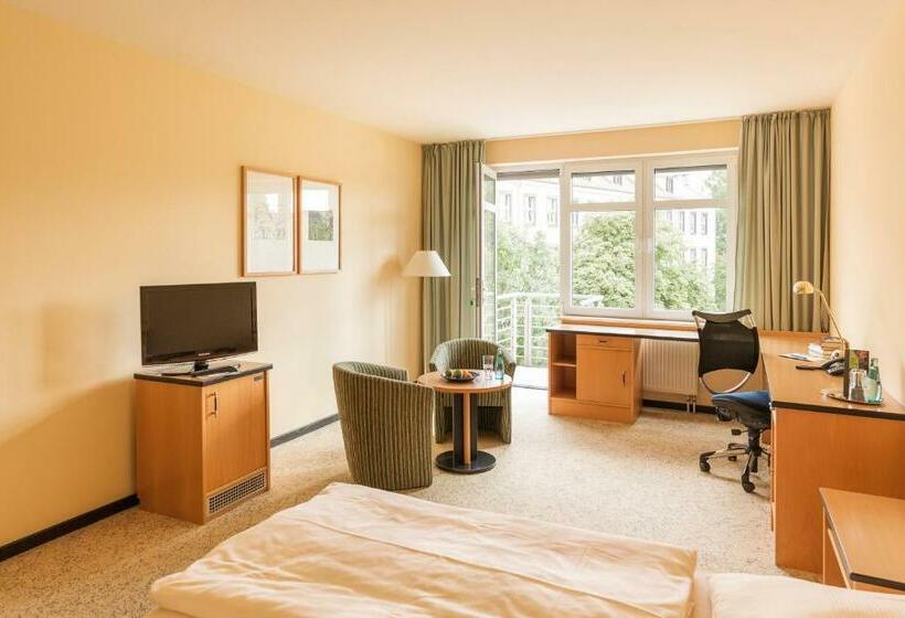 Quarto Estandar, Am Weberplatz