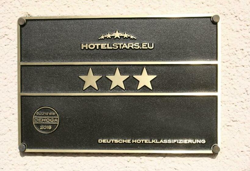 Quarto Estandar, Am Weberplatz