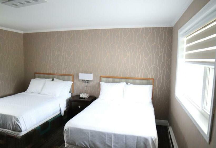 带2个双人床的标准工作室, Walkerton Inn Motel