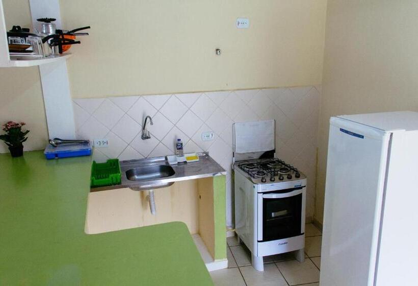 Apartamento 1 Dormitório com Terraço, Arco Iris Chalés I