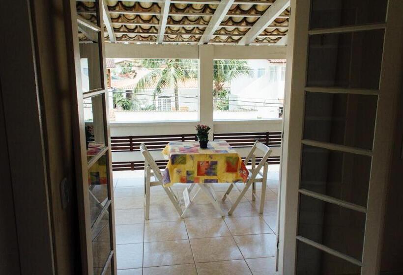 Apartamento 1 Dormitório com Sacada, Arco Iris Chalés I
