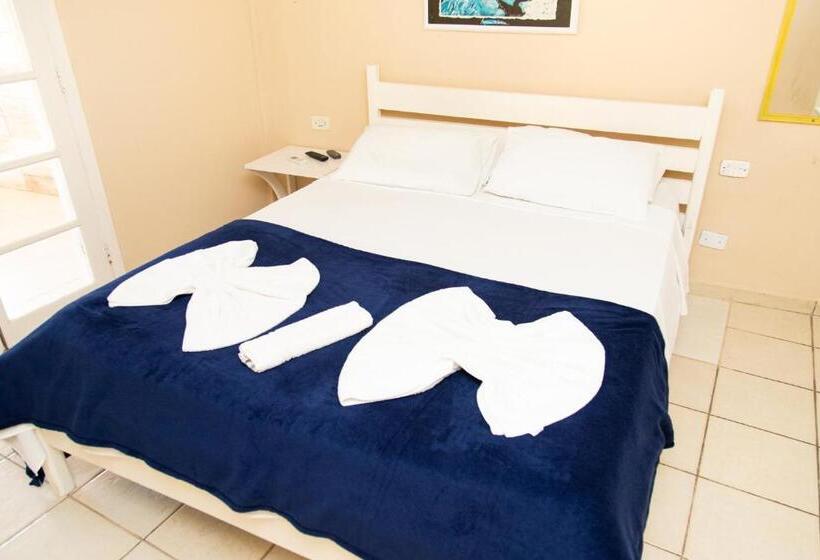 Apartamento 1 Dormitório com Terraço, Arco Iris Chalés I