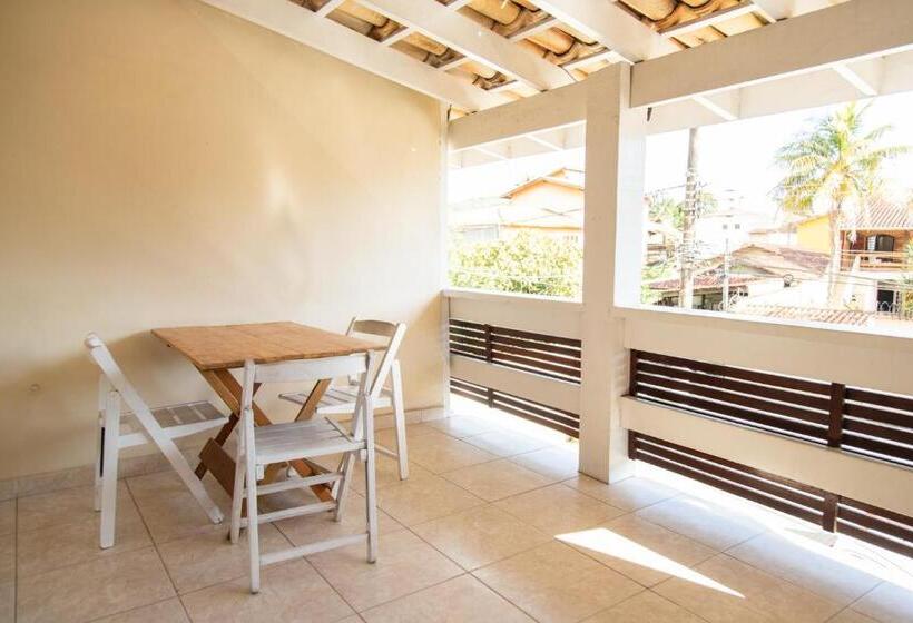 Apartamento 1 Dormitório com Terraço, Arco Iris Chalés I