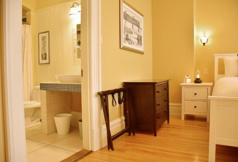 Полулюкс Вид на Сад, Tait House By Bower Boutique Hotels