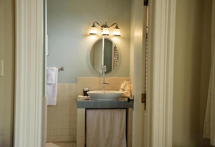 Номер Deluxe Кровать Кинг, Tait House By Bower Boutique Hotels
