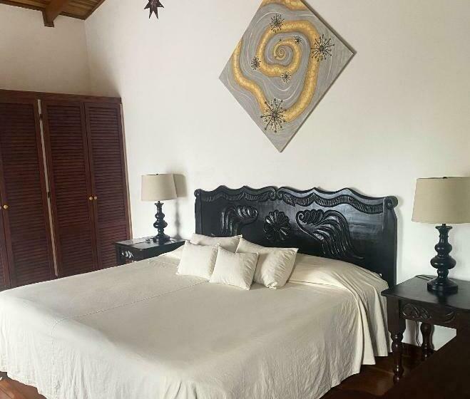 带大床的标准间, Tierra Magica B&b And Art Studio