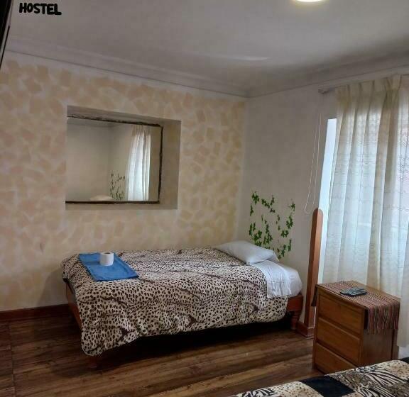 Quarto Estandar, Ukumari Hostel