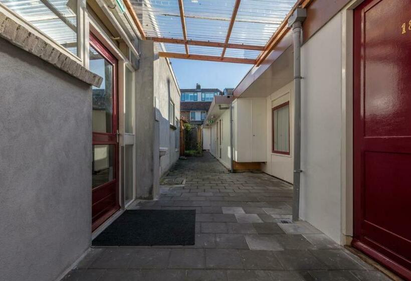 标准单人间, Randenbroek