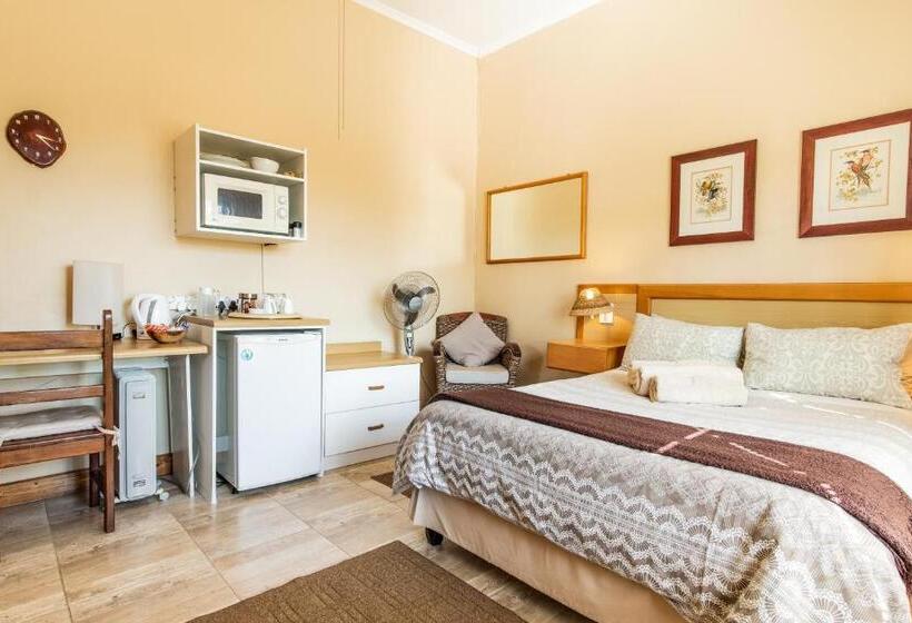 חדר אקונומי, Treetops Guesthouse