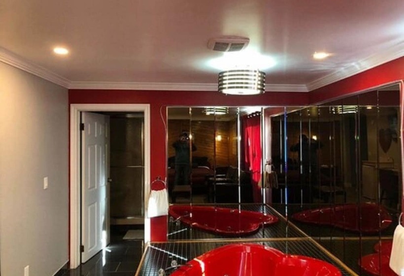 Люкс Superior, Motor Court Motel