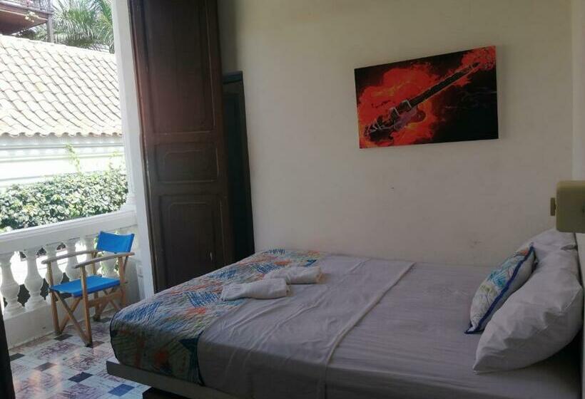 스탠다드 발코니 룸, Hostal 1811