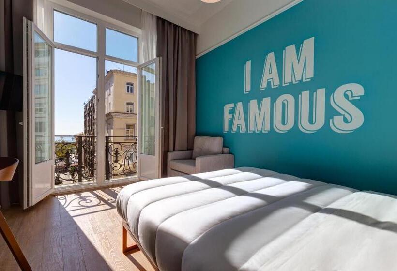 غرفة قياسية إطلالة جانبية علي البحر, Colors Urban Hotel Thessaloniki