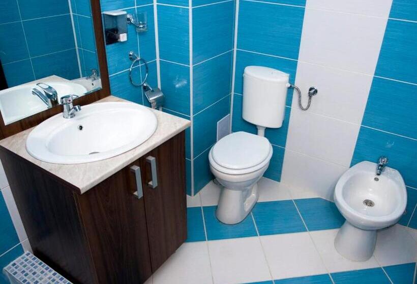 اتاق استاندارد یک نفره, Rhc Royal