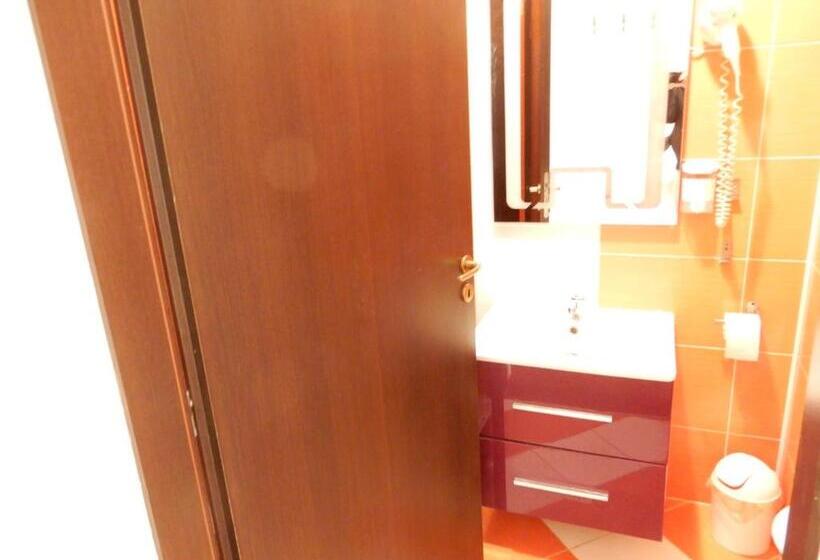 اتاق استاندارد, Rhc Royal