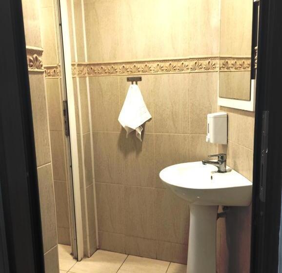 استودیوی لوکس, Rhc Royal
