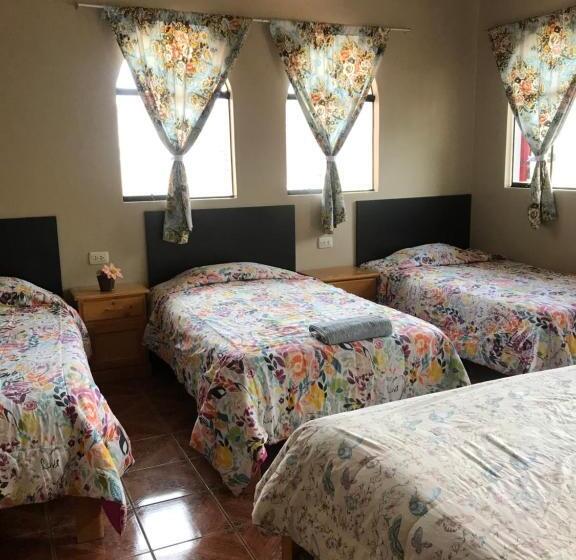 اتاق استاندارد چهار تخته, Jo´s Place