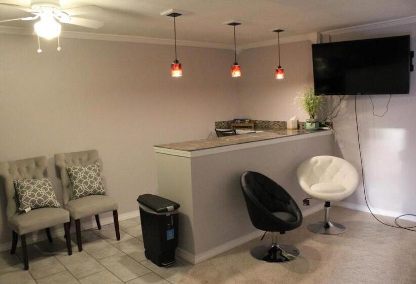 סטודיו דלוקס, Brydan Suites