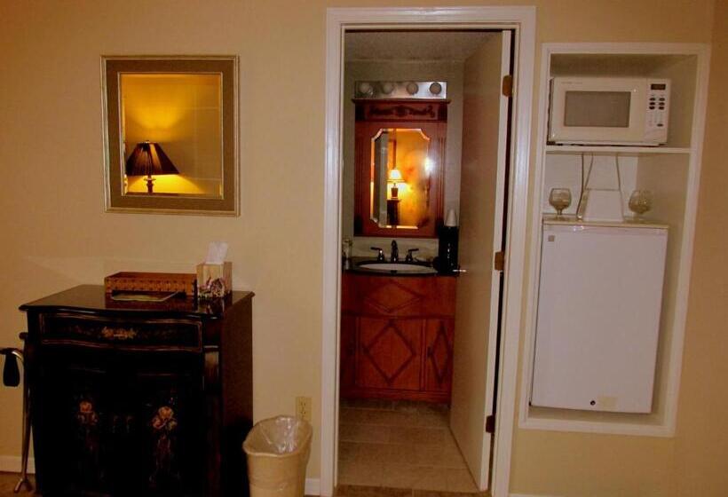 מיטת קינג בסוויטה, Brydan Suites