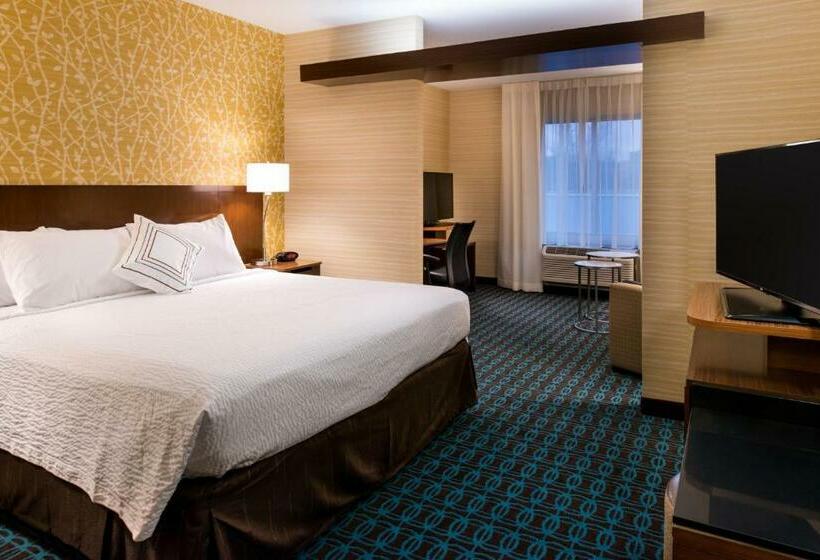 Люкс Кровать Кинг, Fairfield Inn & Suites By Marriott Utica