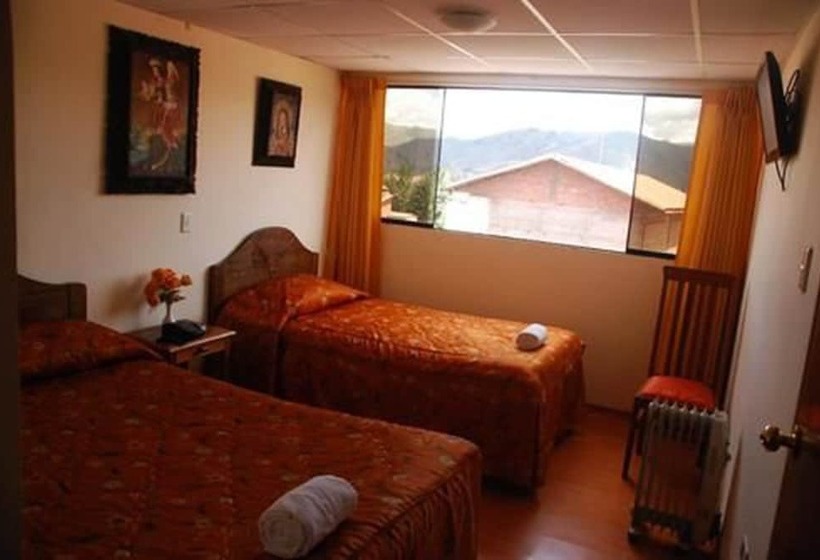 스탠다드 트리플 룸, Hostal El Auqui