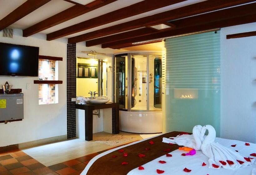 سوییت لوکس, Antonio Nariño