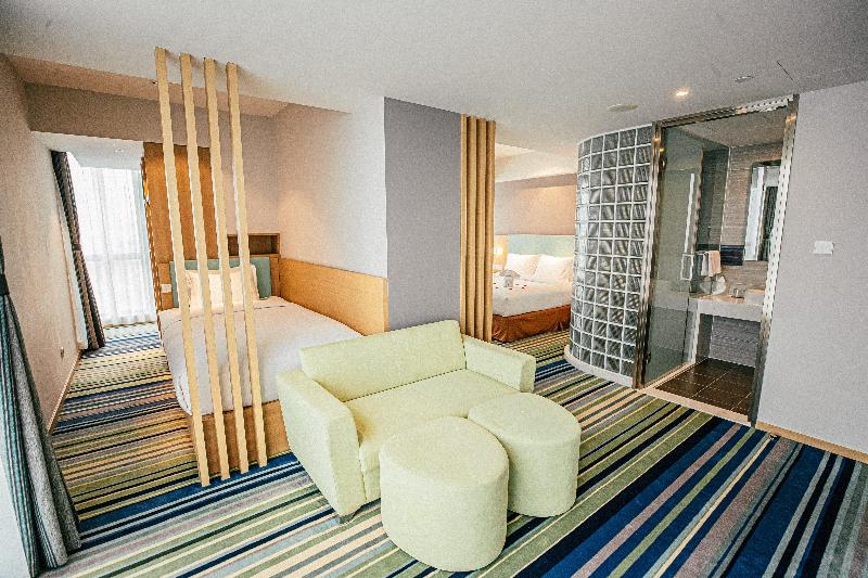 高级大房间, Holiday Inn Express Yingkou Onelong Plaza, An Ihg