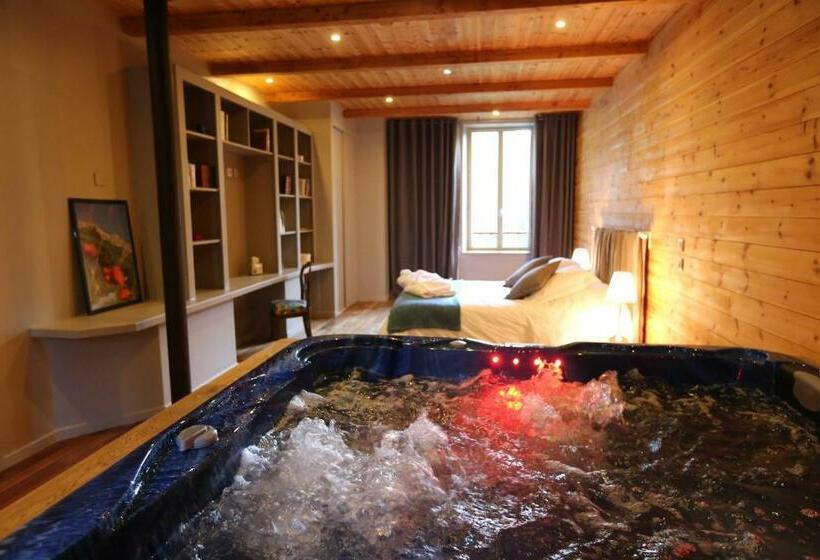 Номер Стандарт с Гидромассажем, La Font Vineuse & Spa