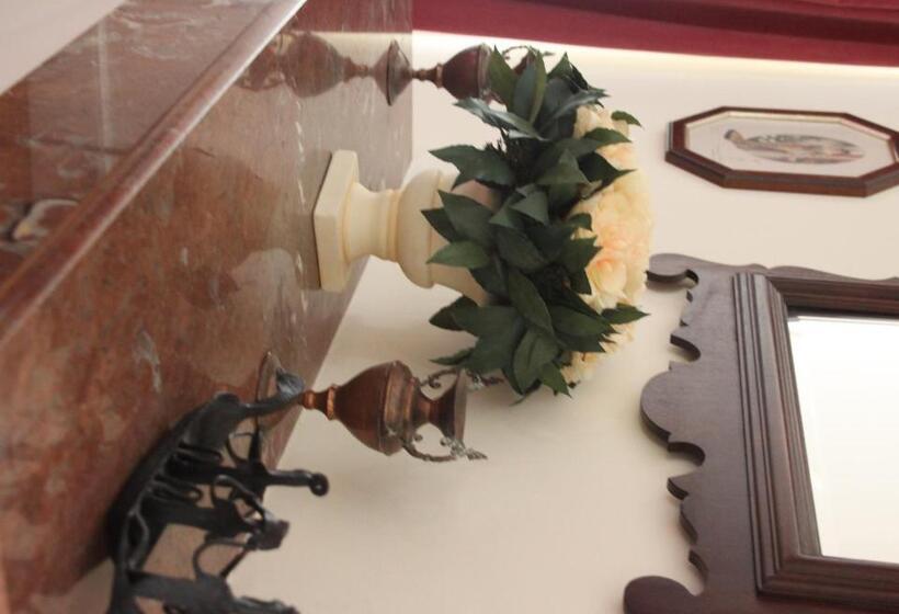 جناح مزوَّد بشرفة, L'entrée Chambres D'hôtes Bar & Restaurant